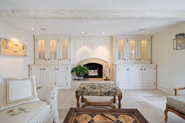 $1,750,000 | 276 Exeter Road, Hampton Falls, NH 03844