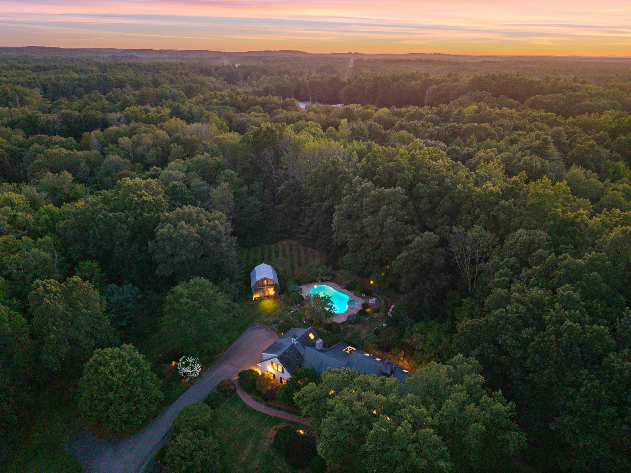 276 Exeter Road Hampton Falls, NH 03844 - Photo 3 of 60