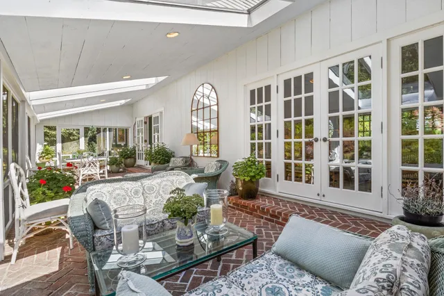 $1,750,000 | 276 Exeter Road, Hampton Falls, NH 03844