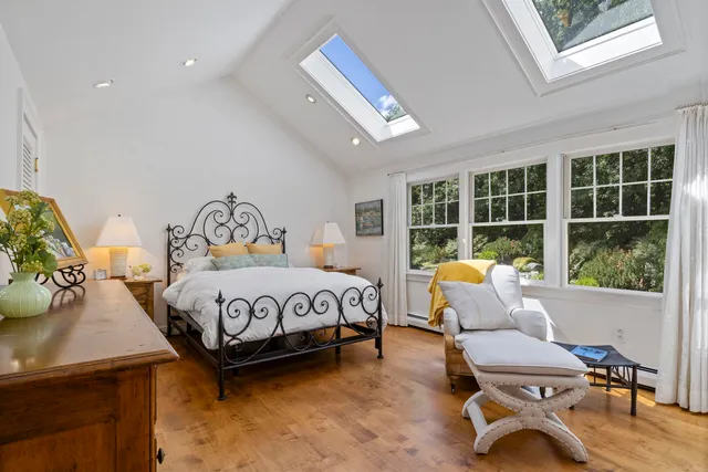 $1,750,000 | 276 Exeter Road, Hampton Falls, NH 03844