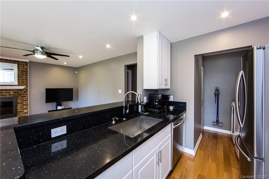 11040 Running Ridge Road Charlotte, NC 28226 - Photo 10 of 22