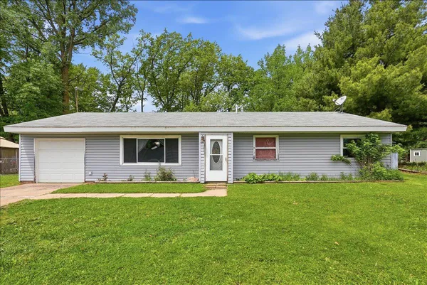 $200,000 | 310 235th Street, Osceola, WI 54020