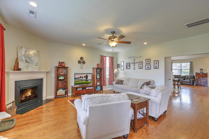 352 Deep River Road Summerville, SC 29486 - Photo 8 of 35 10-10
