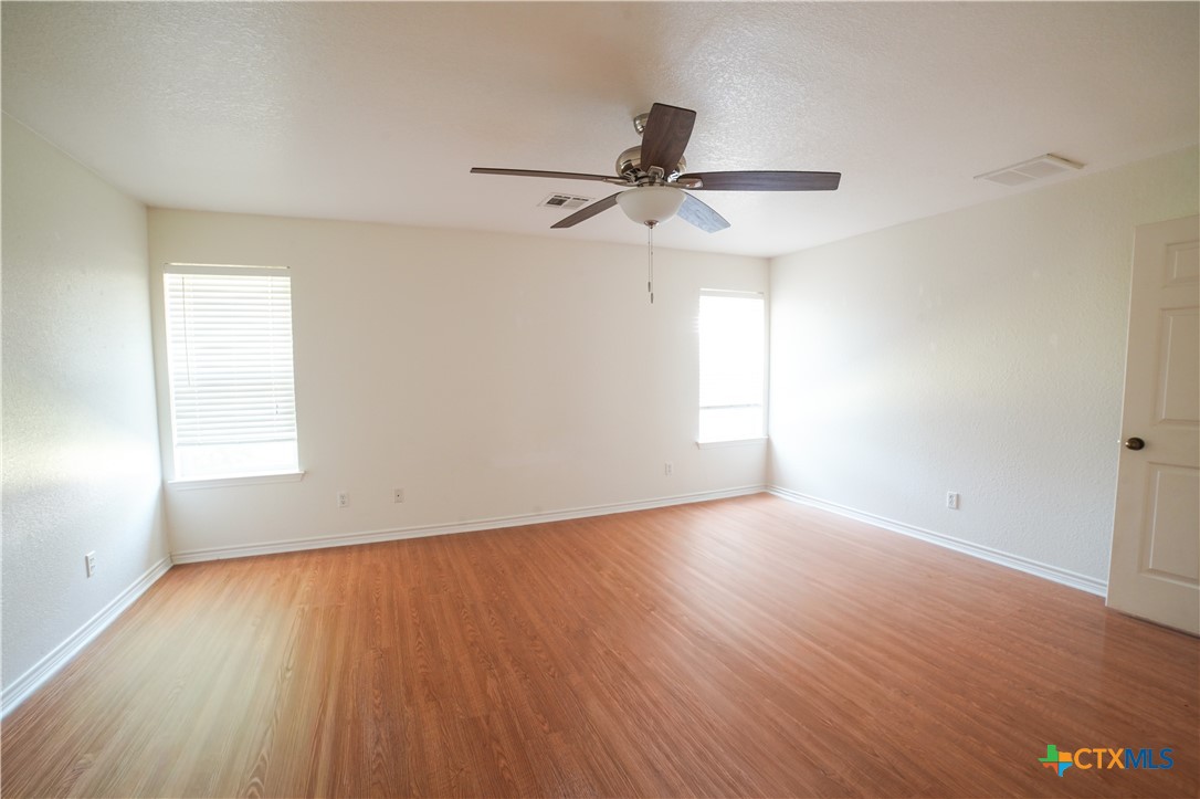 12818 Stonegate Trail Belton, TX 76513 - Photo 14 of 35