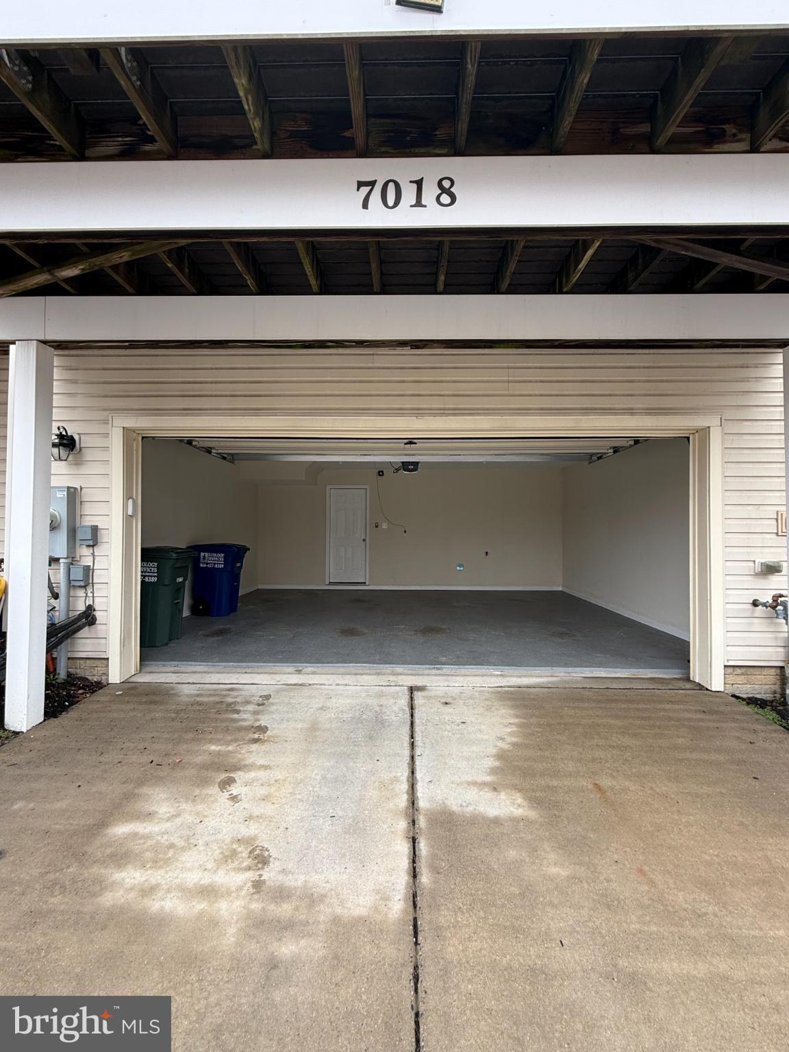 7018 Foxton Way Hanover, MD 21076 - Photo 58 of 72 Spacious garage with ample storage potential.