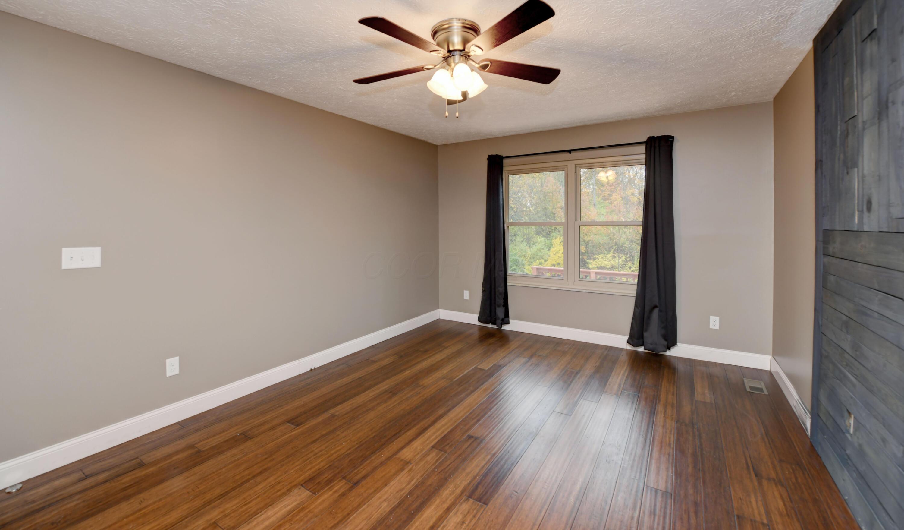 773 Rothrock Drive Galloway, OH 43119 - Photo 16 of 40 Owner_s Suite (2)