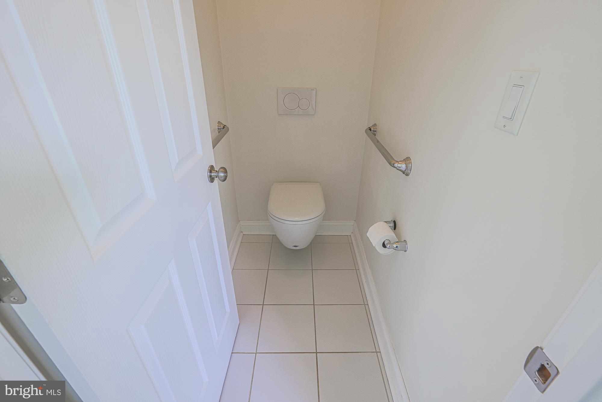19020 Gunpowder Road Hampstead, MD 21074 - Photo 64 of 109 Primary Bath -Commode room 1