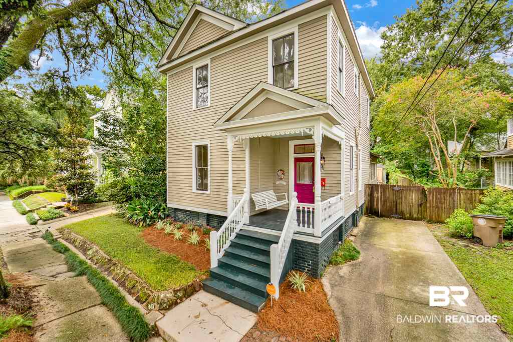 54 South Hallett Street Mobile, AL 36604 - Photo 2 of 24