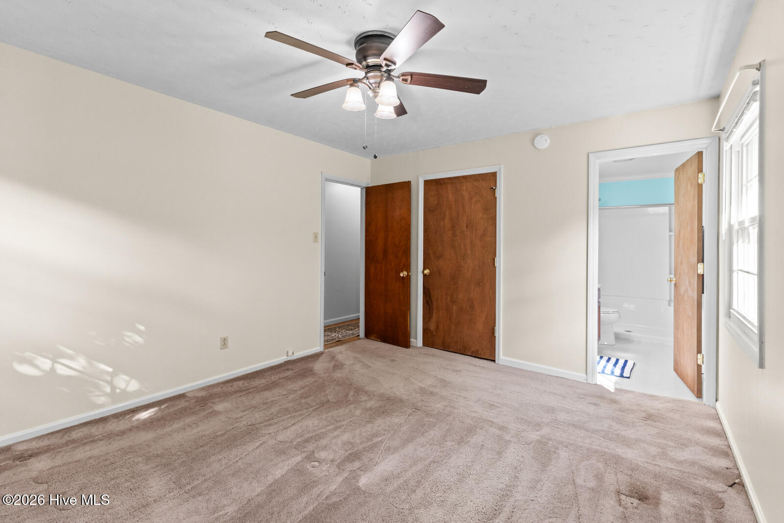 6 Laran Road Jacksonville, NC 28540 - Photo 28 of 41 Primary Bedroom, Facing The Backyard