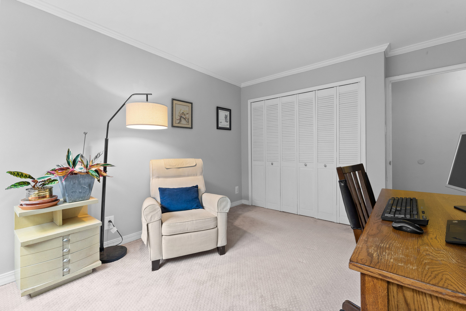 6118 North Sheridan Road, Unit 204 Chicago, IL 60660 - Photo 10 of 17