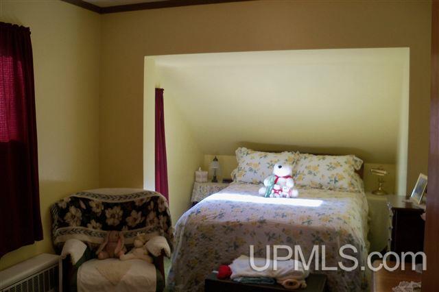 333 West Division Street Ishpeming, MI 49849 - Photo 12 of 21