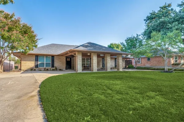 $475,000 | 2719 North Surrey Drive, Carrollton, TX 75006