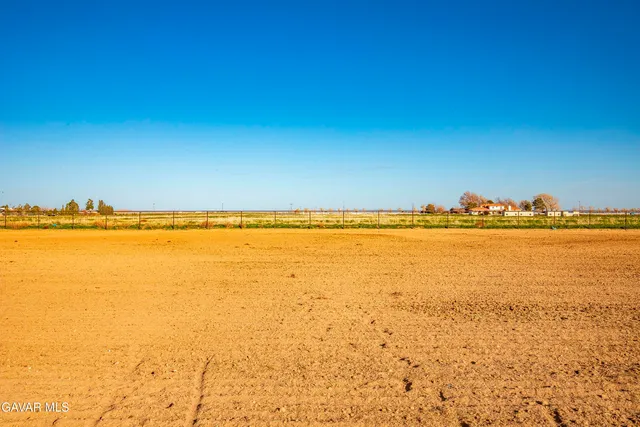 $675,000 | 8224 Avenue D4 W Lancaster Ca West, Lancaster, CA 93536