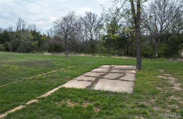 $169,900 | 214 South Hobby Hut Road, Leasburg, MO 65535