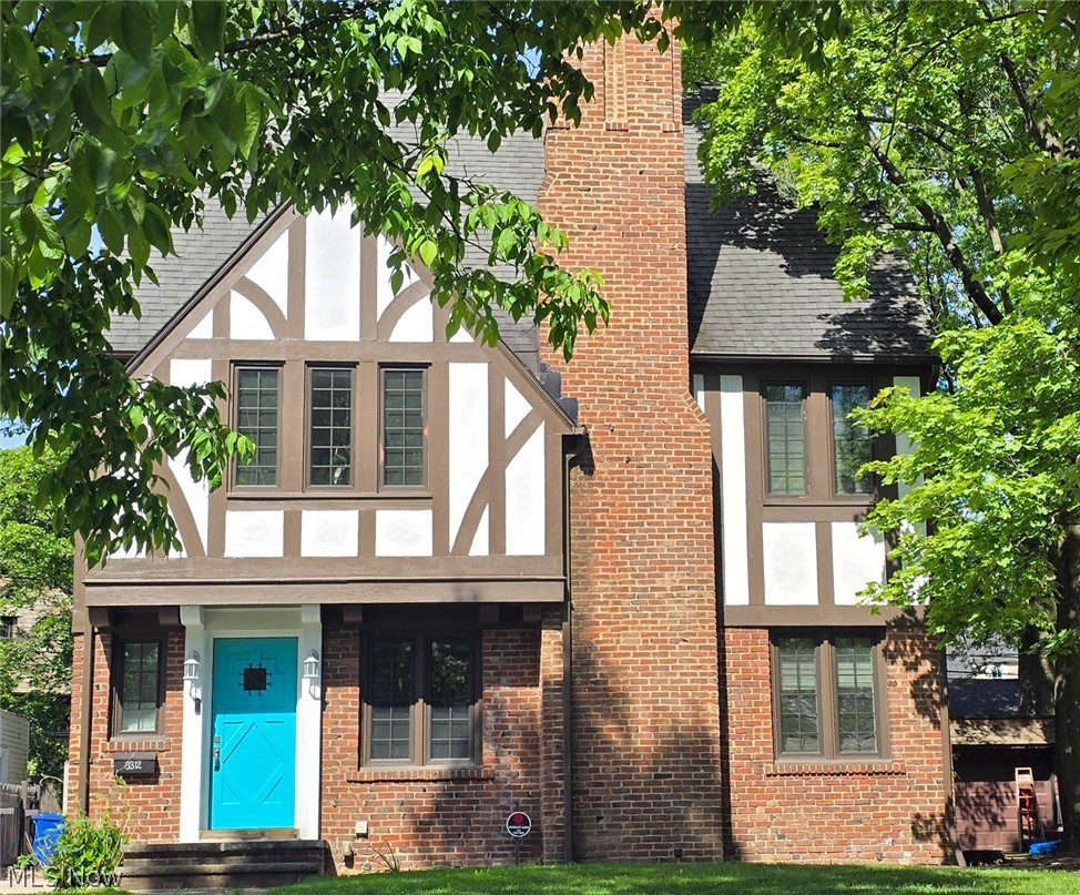 3312 Aberdeen Road Shaker Heights, OH 44120 - Photo 1 of 35