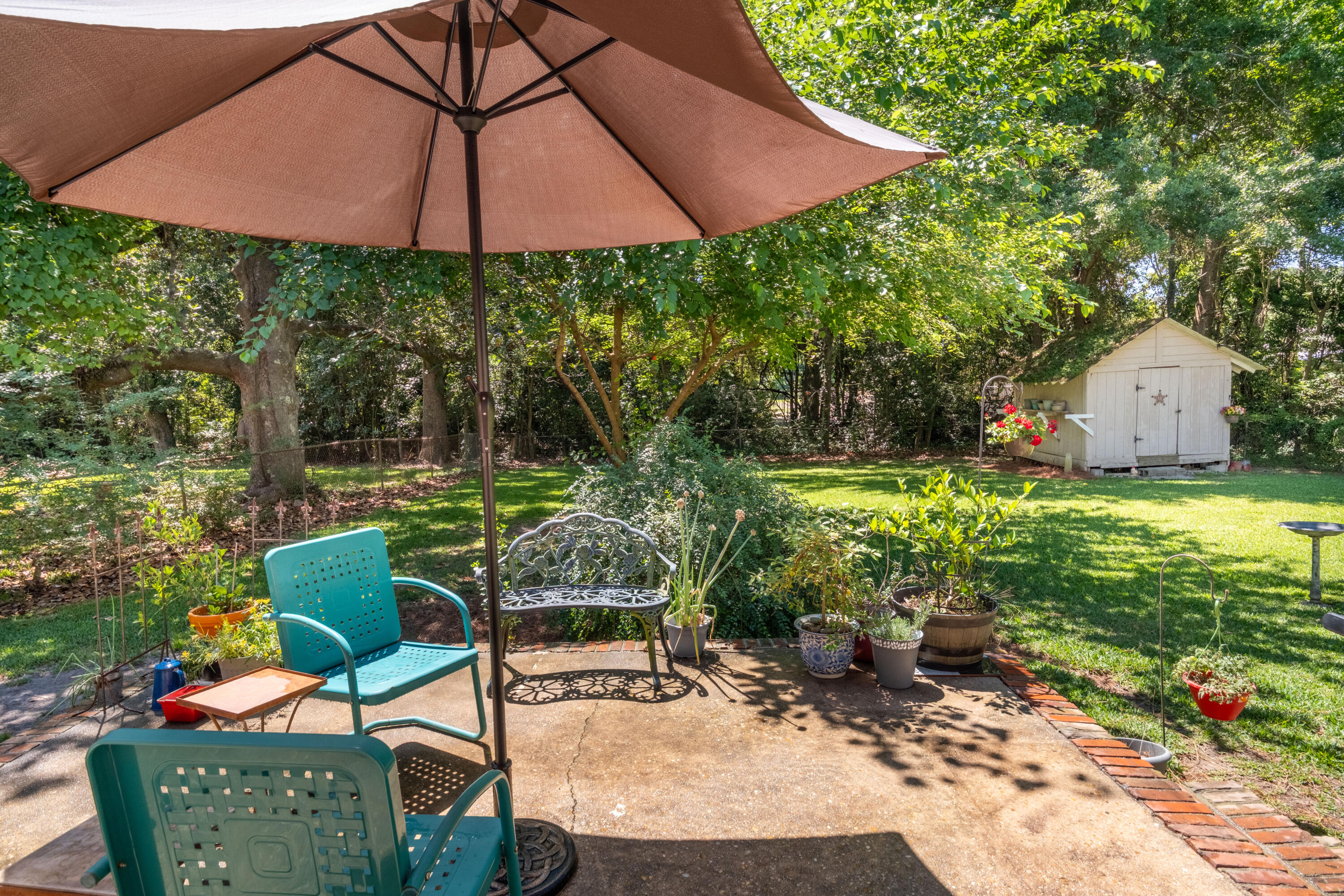1787 Markham Road Charleston, SC 29414 - Photo 30 of 31 Private Backyard