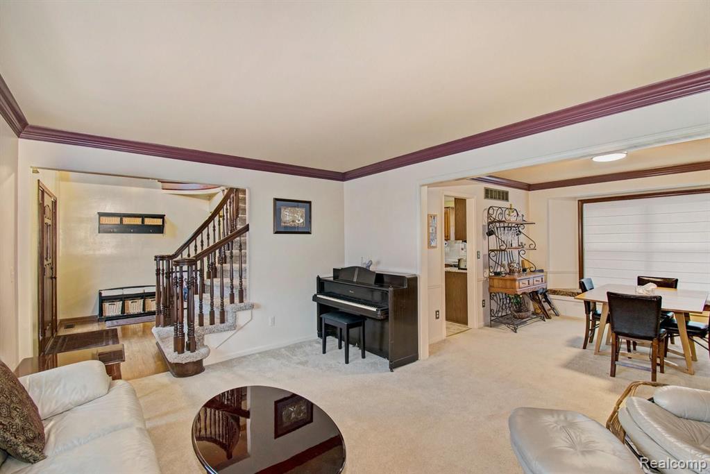 16349 Judiciary Road Macomb, MI 48044 - Photo 3 of 15