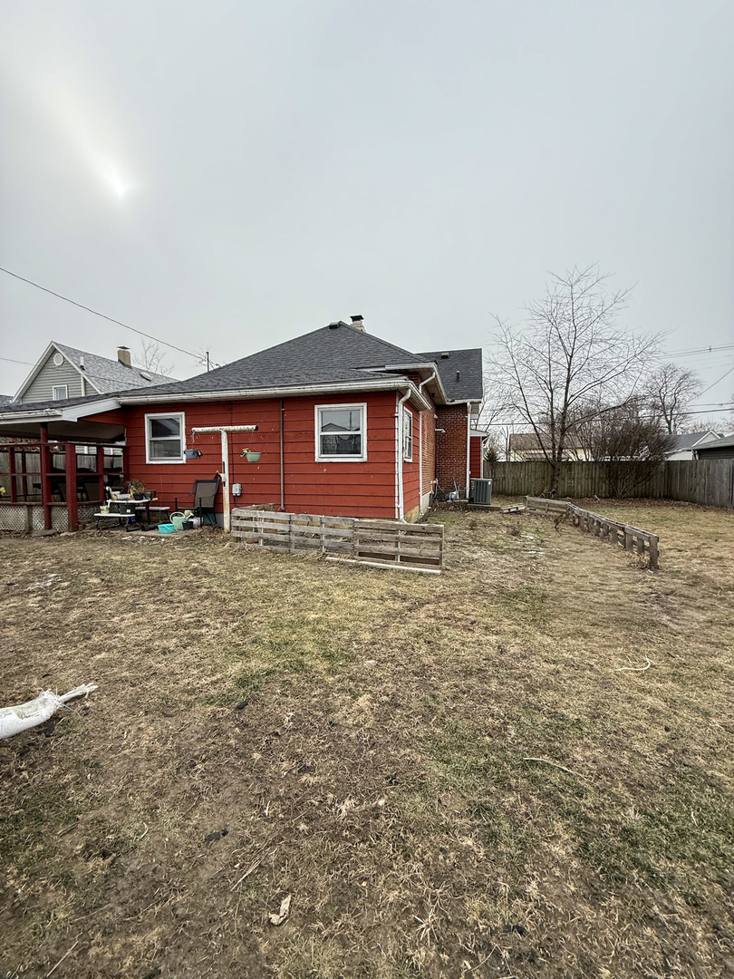 112 South H Street Tilton, IL 61833 - Photo 11 of 45