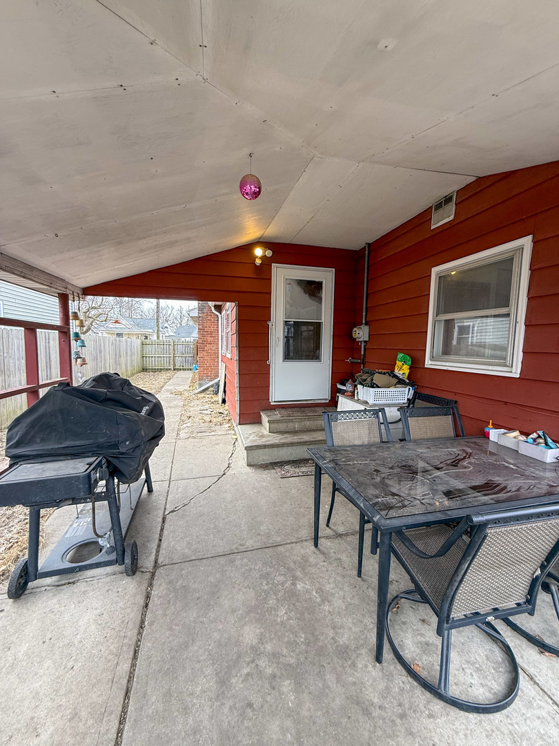 112 South H Street Tilton, IL 61833 - Photo 16 of 45