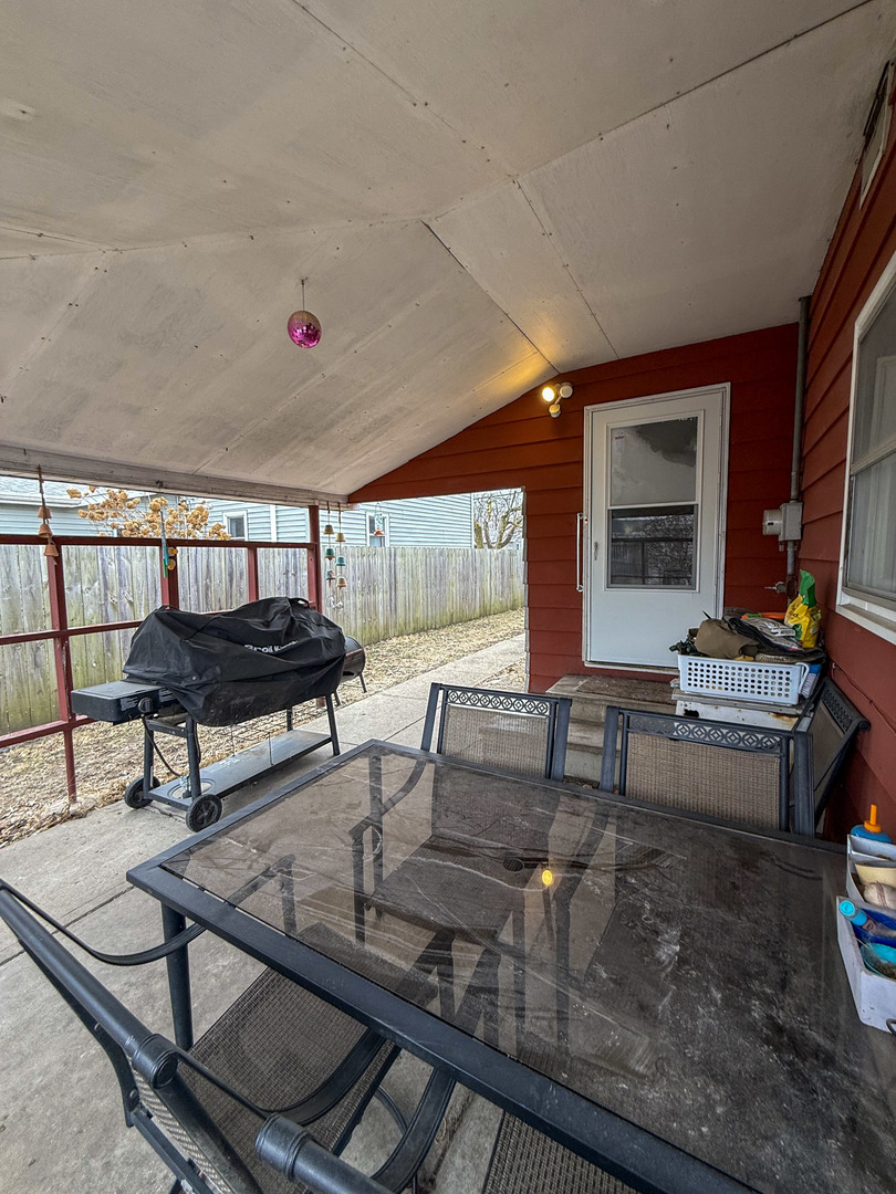 112 South H Street Tilton, IL 61833 - Photo 17 of 45