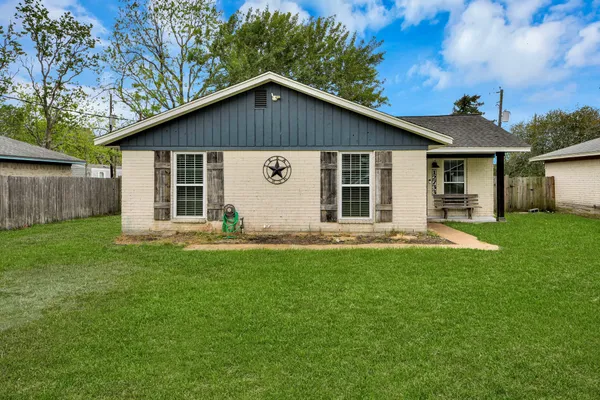 $2,000 | 12733 7th Street, Santa Fe, TX 77510