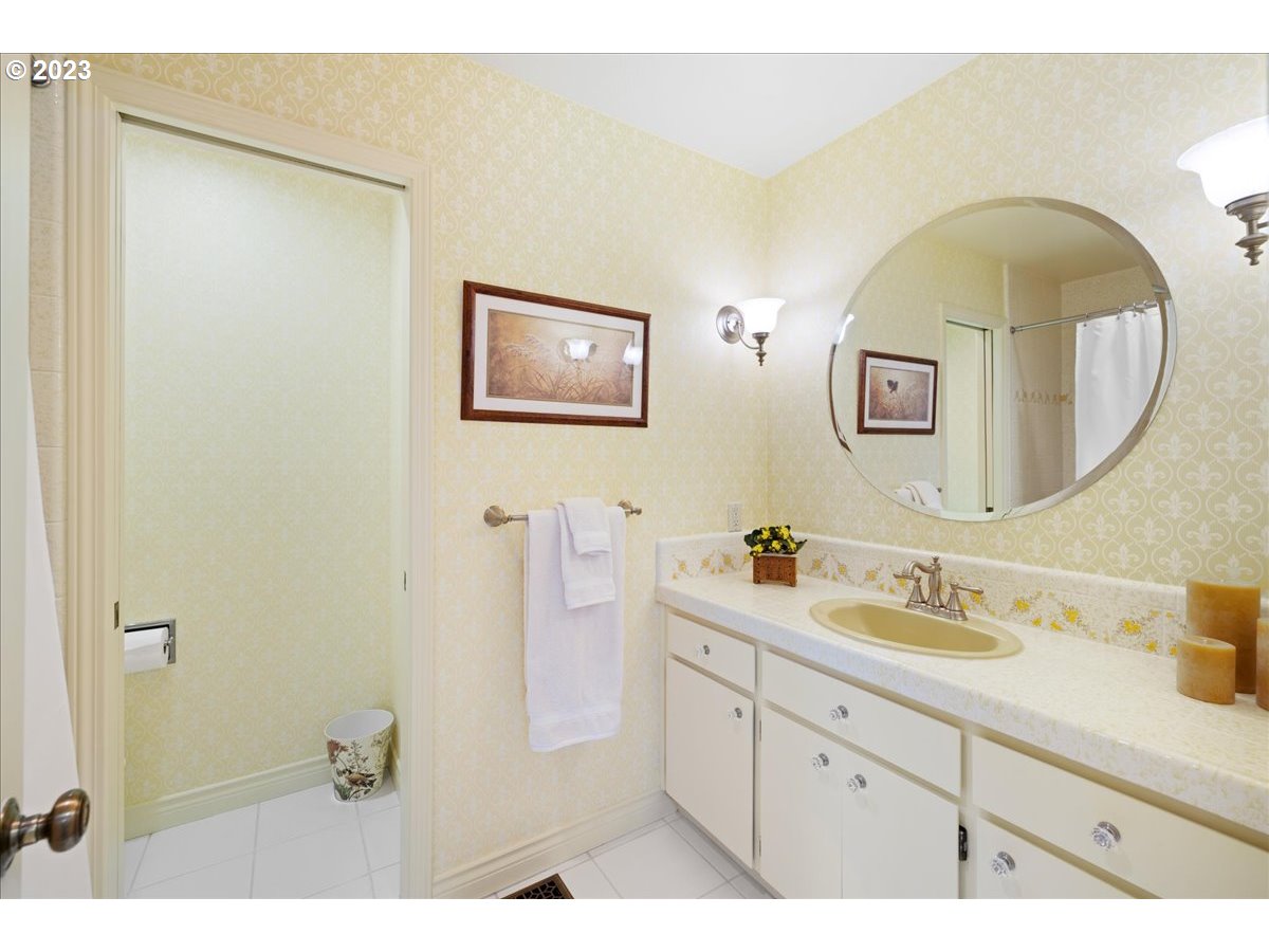 22301 Southwest Stafford Road Tualatin, OR 97062 - Photo 28 of 41 Gallery Image 28