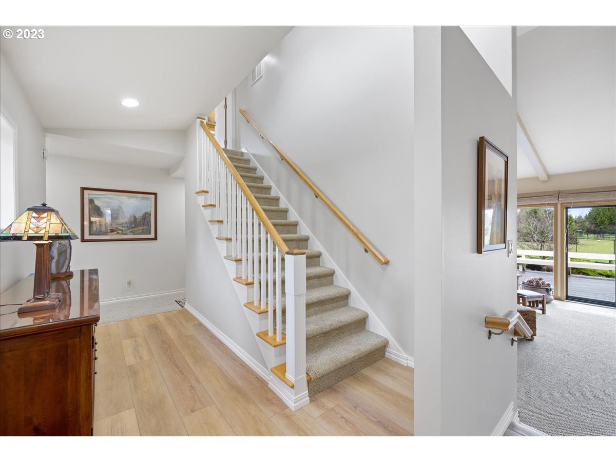 22301 Southwest Stafford Road Tualatin, OR 97062 - Photo 29 of 41 Gallery Image 29
