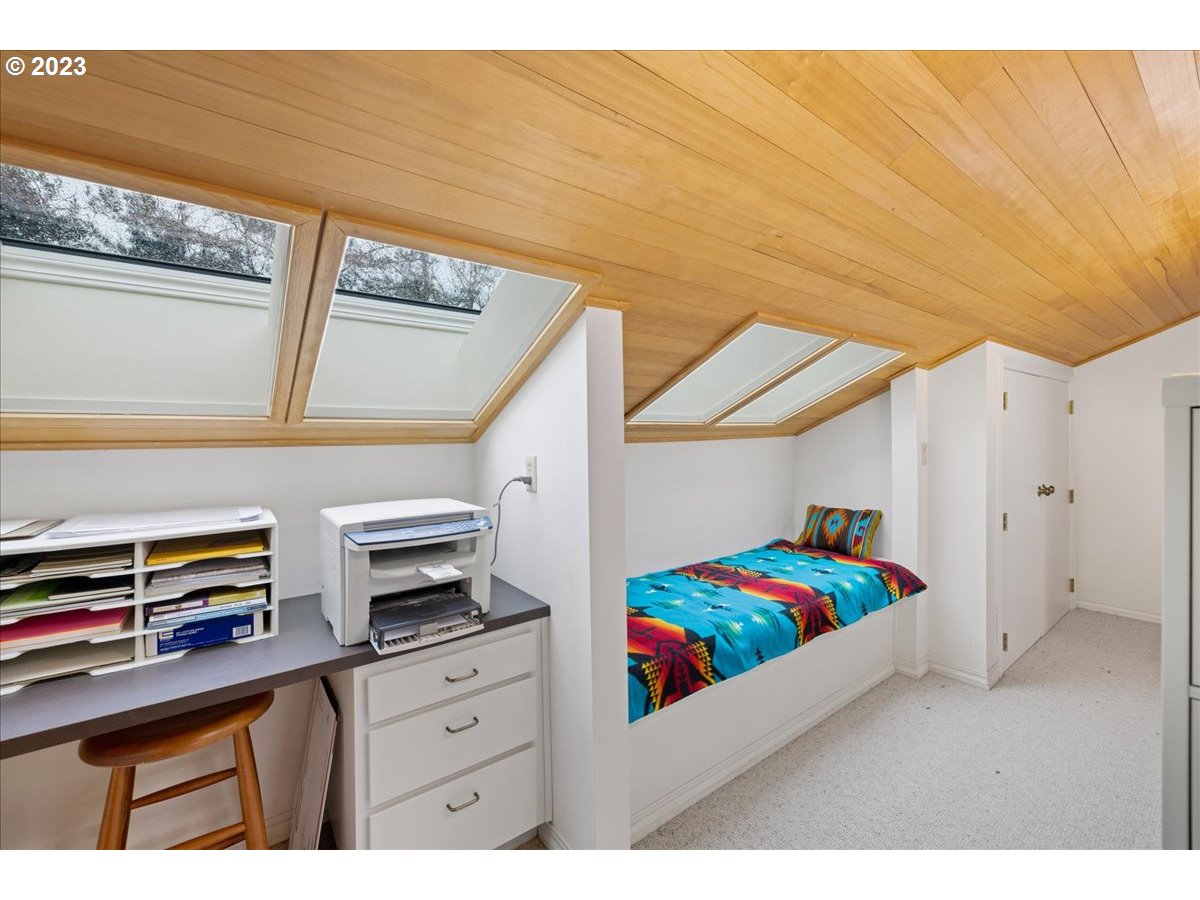 22301 Southwest Stafford Road Tualatin, OR 97062 - Photo 32 of 41 Gallery Image 32