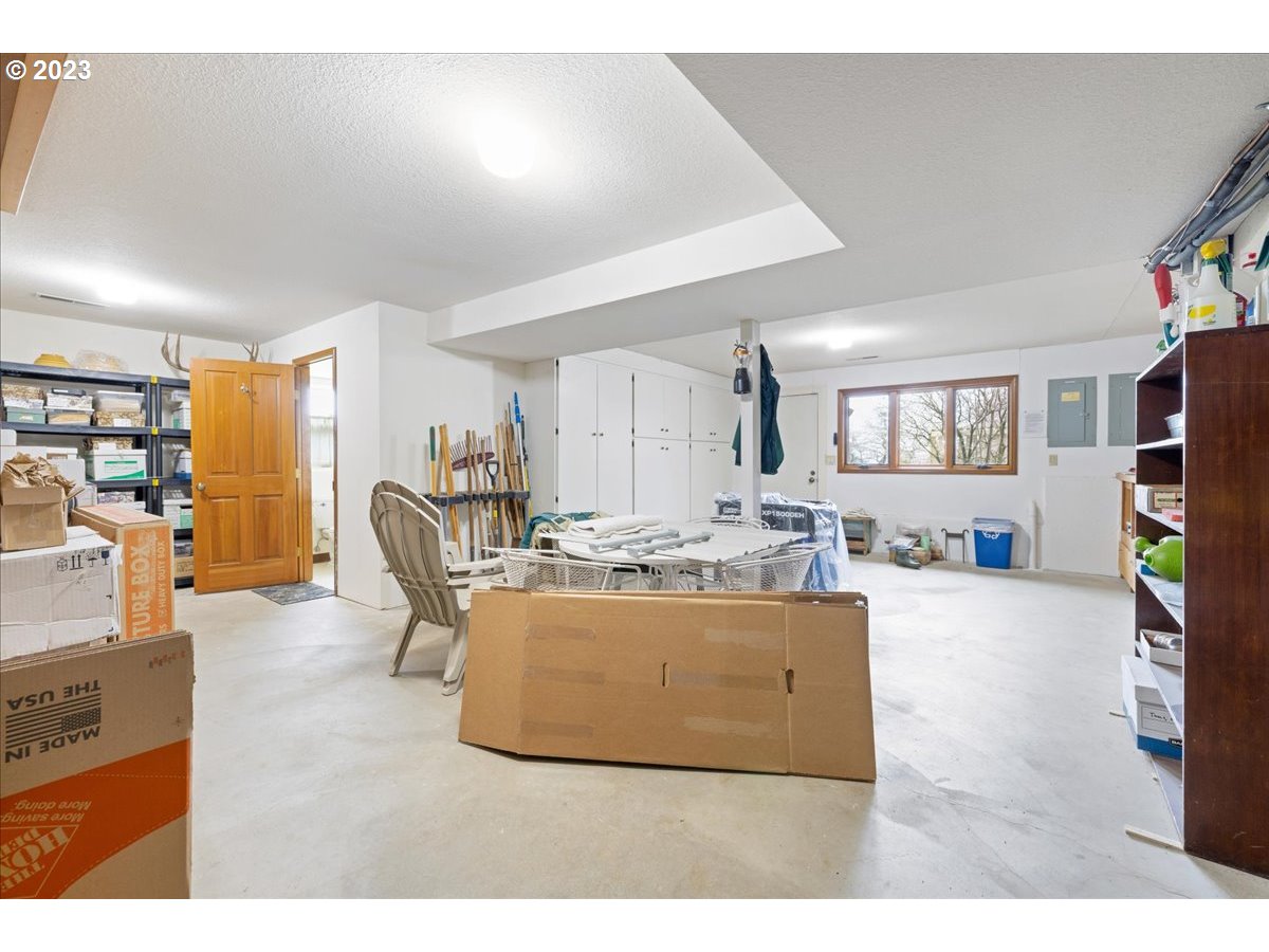 22301 Southwest Stafford Road Tualatin, OR 97062 - Photo 35 of 41 Gallery Image 35