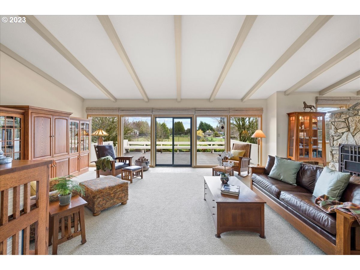 22301 Southwest Stafford Road Tualatin, OR 97062 - Photo 9 of 41 Gallery Image 9