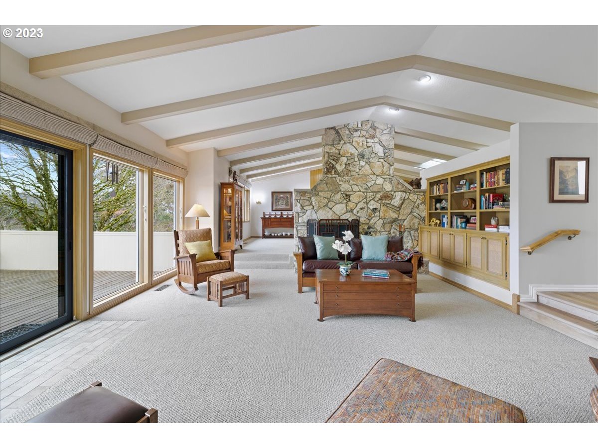 22301 Southwest Stafford Road Tualatin, OR 97062 - Photo 10 of 41 Gallery Image 10