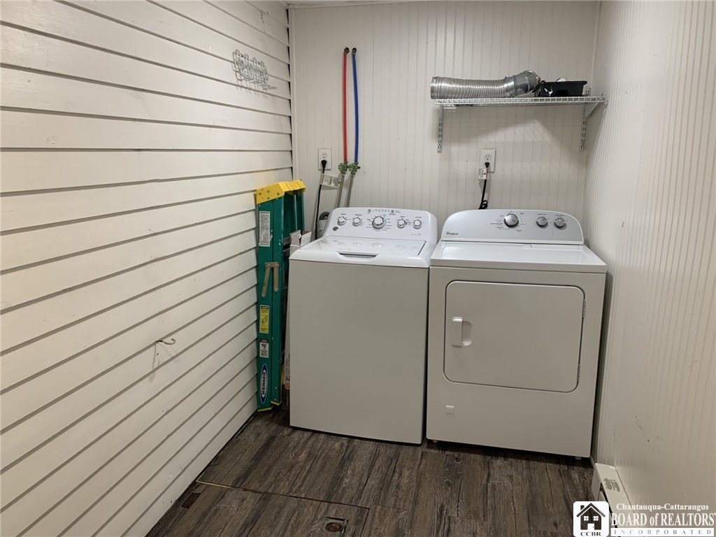 121 William Street Jamestown, NY 14701 - Photo 12 of 24 Commom washer/dryer