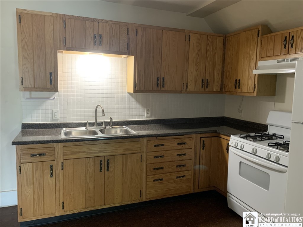 121 William Street Jamestown, NY 14701 - Photo 15 of 24 Second floor kitchen