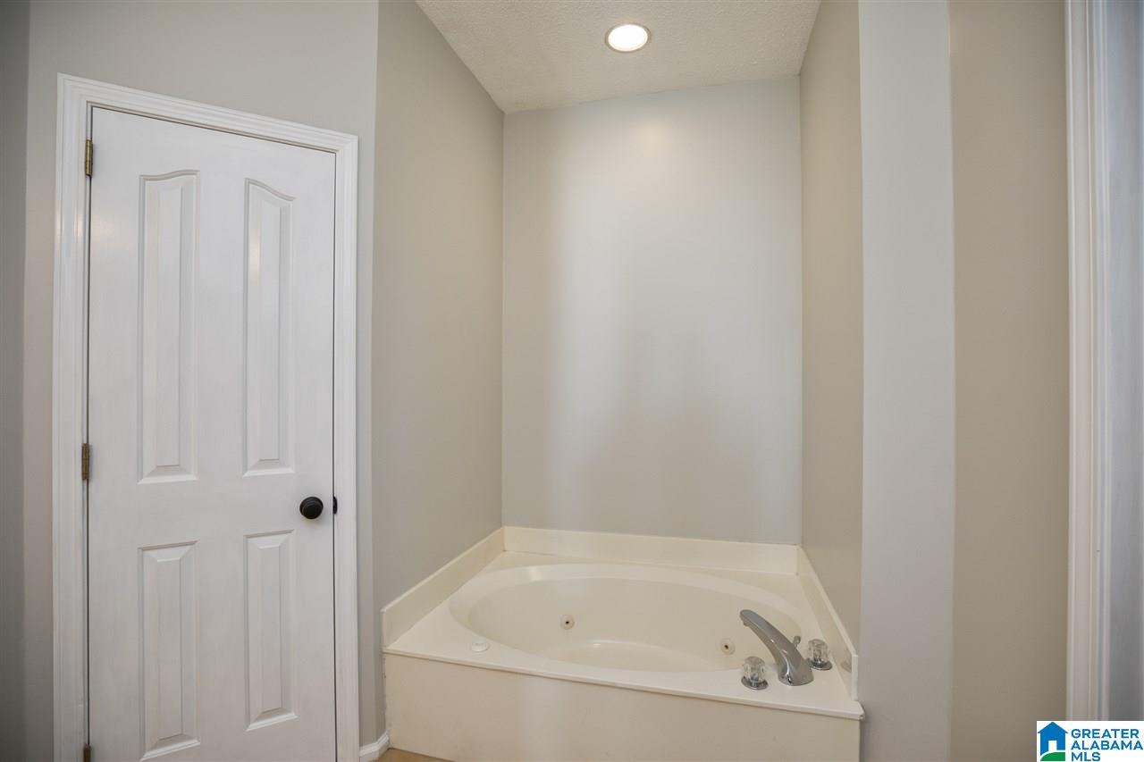 2856 Ridge Parkway Trussville, AL 35173 - Photo 8 of 14