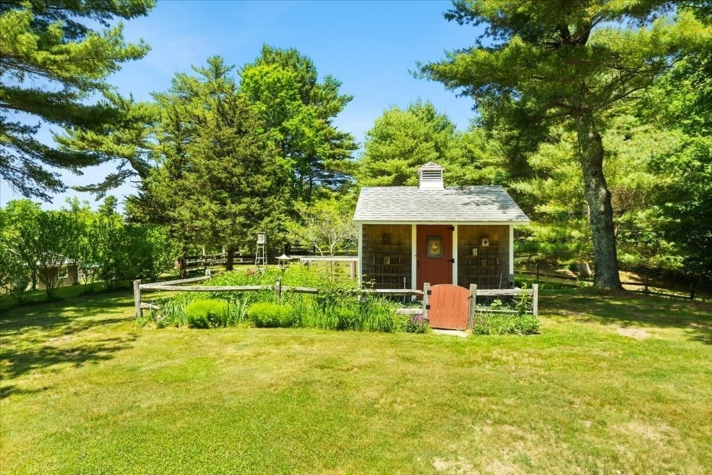 71 East Main Street Middleboro, MA 02346 - Photo 8 of 35