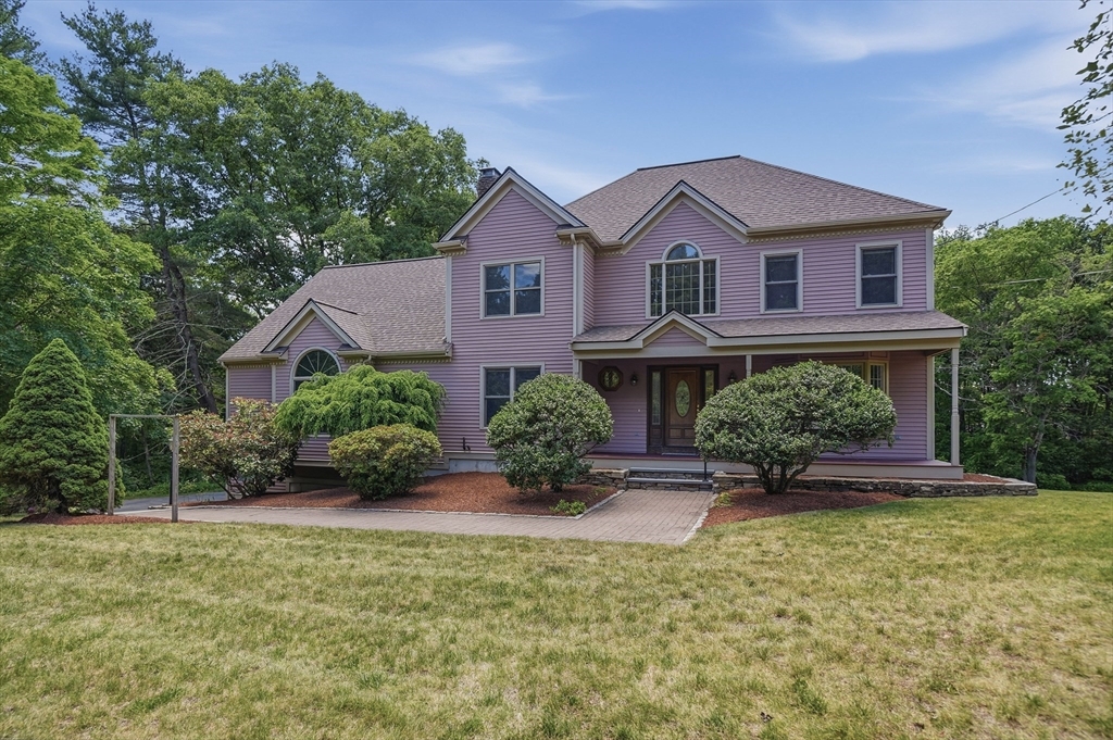 45 Mendon Street Upton, MA 01568 - Photo 2 of 37