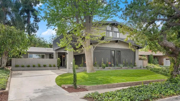 $1,749,000 | 27841 Pontevedra Drive, Rancho Palos Verdes, CA 90275