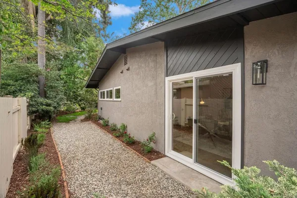 $1,749,000 | 27841 Pontevedra Drive, Rancho Palos Verdes, CA 90275