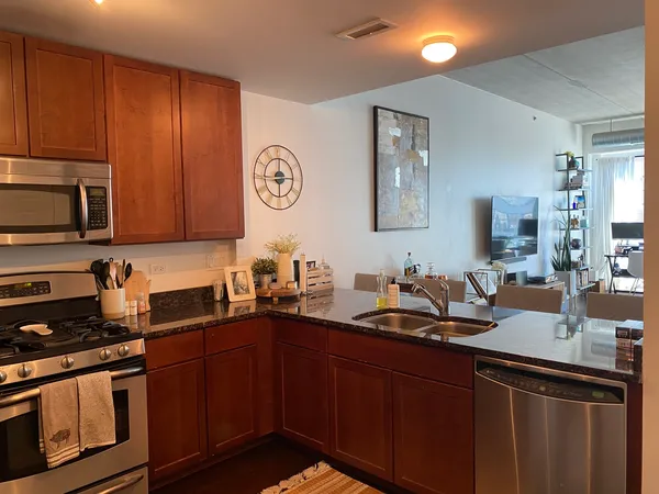 $2,600 | 845 North Kingsbury Street, Unit 605, Chicago, IL 60610