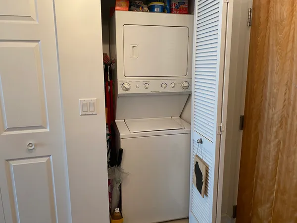$2,600 | 845 North Kingsbury Street, Unit 605, Chicago, IL 60610