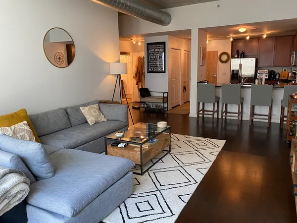 $2,600 | 845 North Kingsbury Street, Unit 605, Chicago, IL 60610