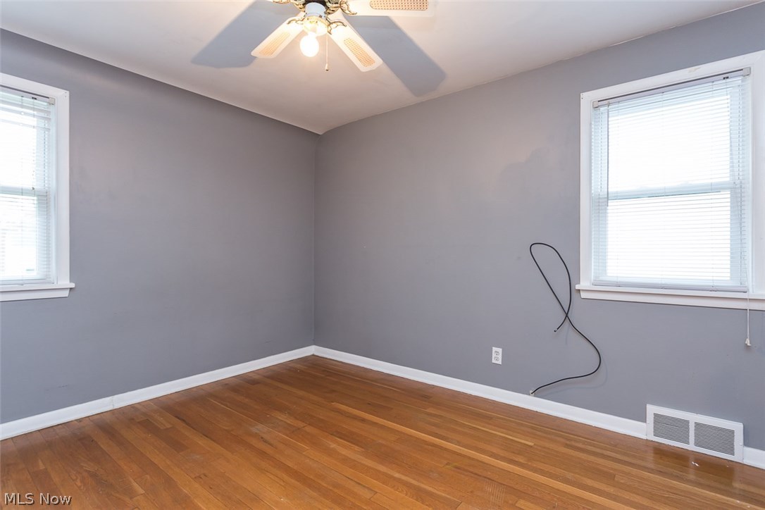 1516 Brainard Road Lyndhurst, OH 44124 - Photo 13 of 31
