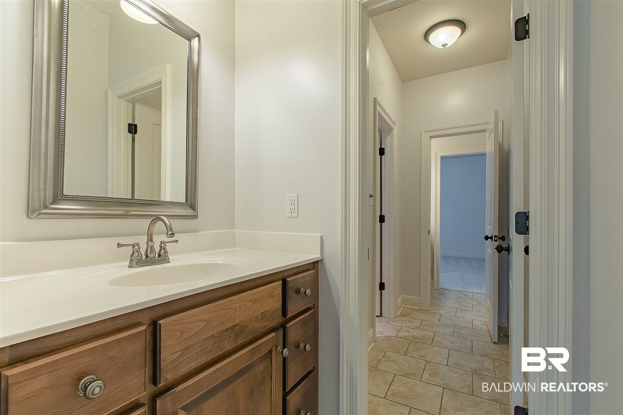 3235 McRae Drive Mobile, AL 36695 - Photo 26 of 32 Bathroom
