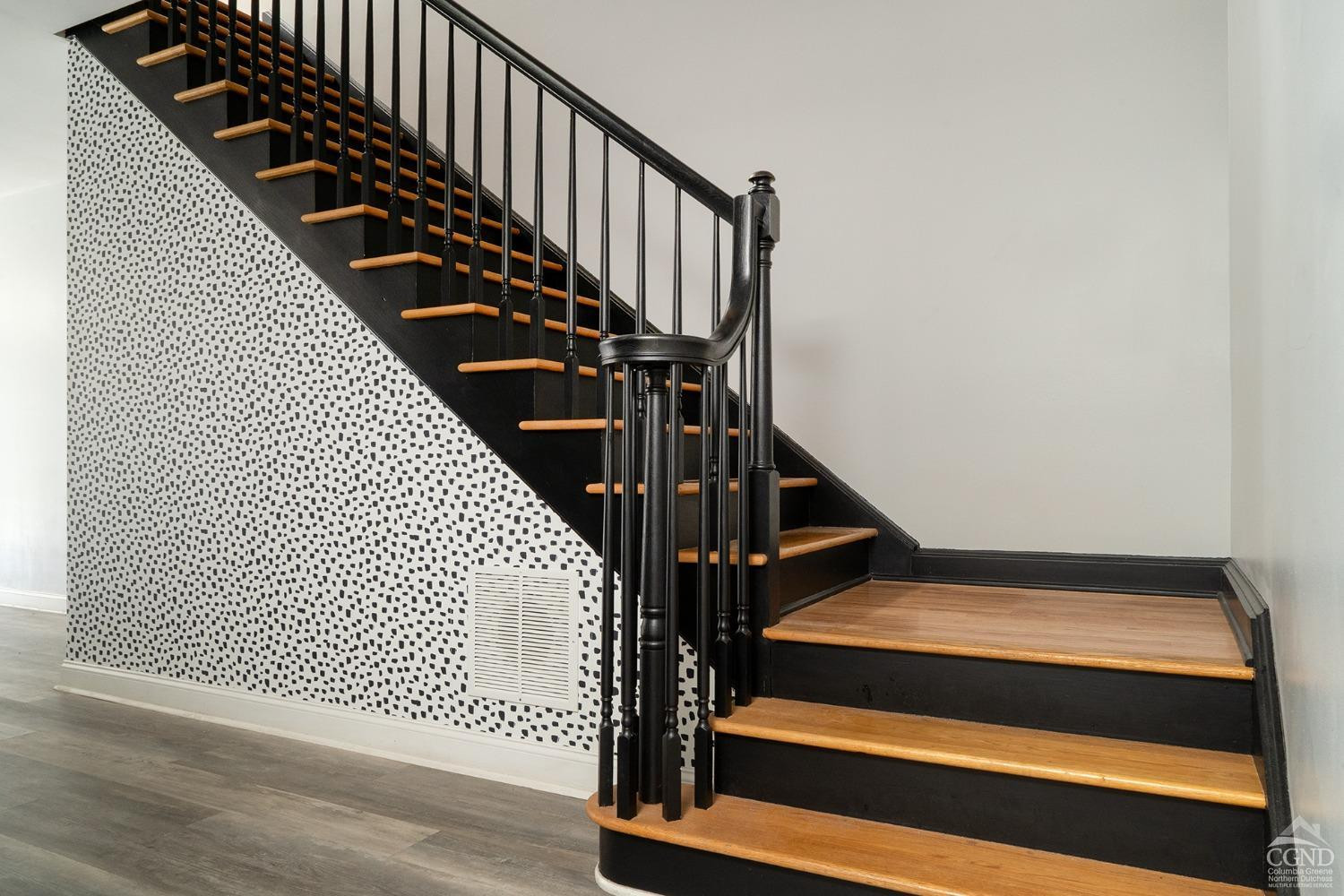 19 Marina Drive Catskill, NY 12414 - Photo 8 of 10 a view of entryway