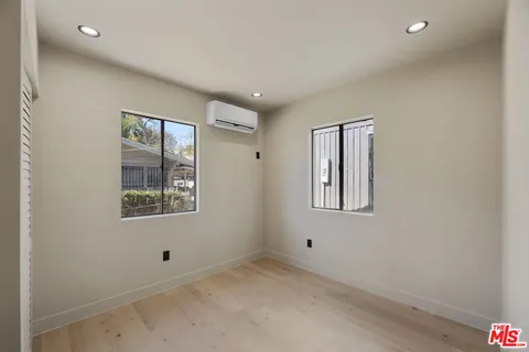 $449,000 | 921 North Benton Way, Los Angeles, CA 90026