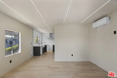 $449,000 | 921 North Benton Way, Los Angeles, CA 90026