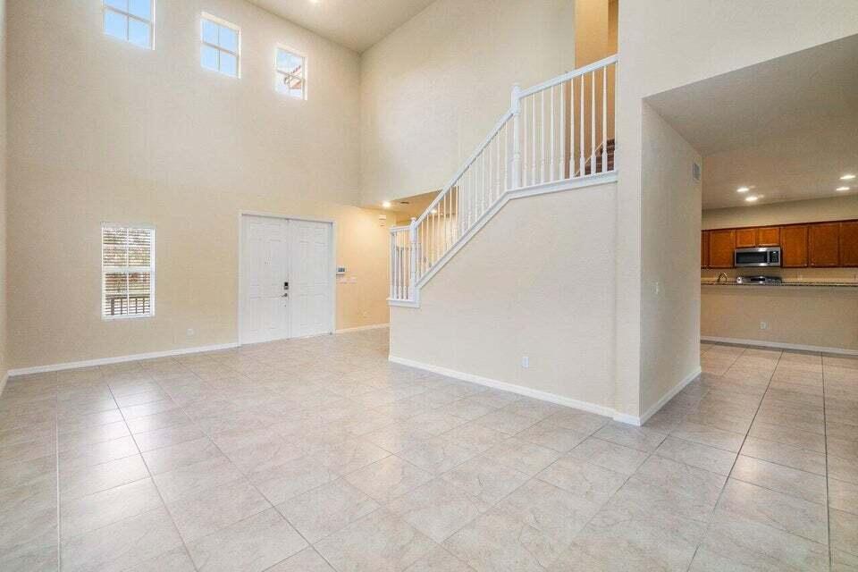 107 Chub Cay Way Jupiter, FL 33458 - Photo 8 of 15 LIVING ROOM 2