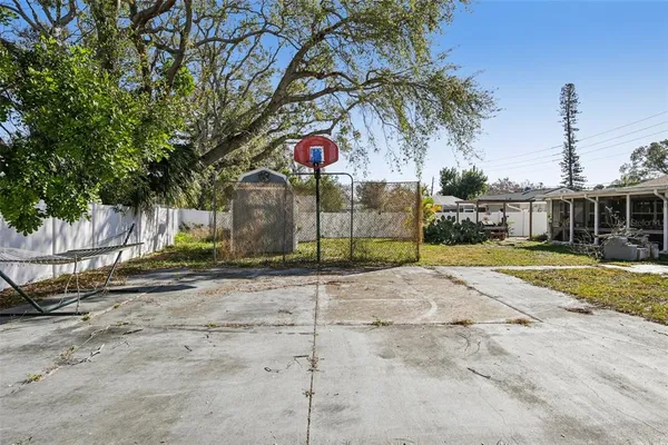 $413,900 | 2818 11th Avenue West, Bradenton, FL 34205