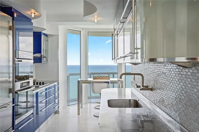 $13,000 | 6365 Collins Avenue, Unit 3803, Miami Beach, FL 33141