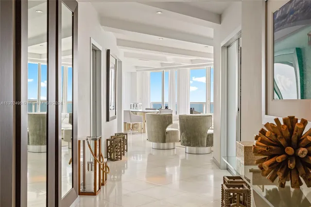 $13,000 | 6365 Collins Avenue, Unit 3803, Miami Beach, FL 33141